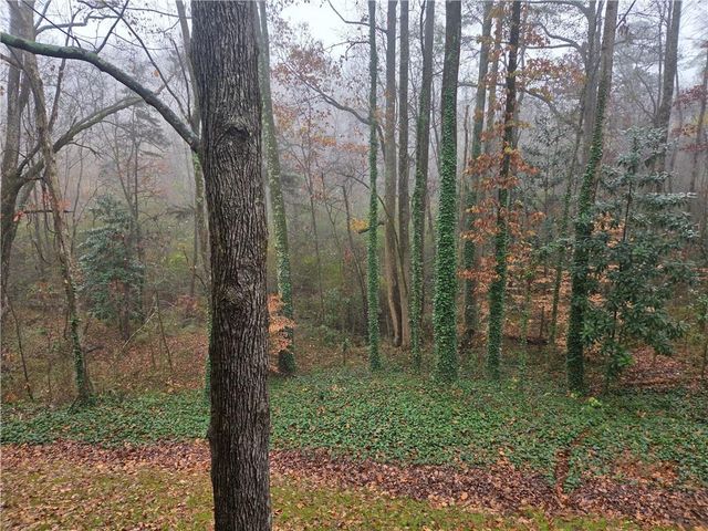 2105 Cumberland SE Court, Smyrna, GA 30080