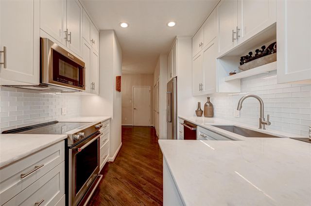 1547 Cortlandt Street, Houston, TX 77008