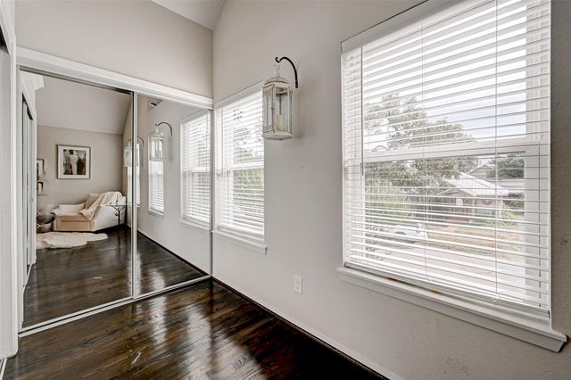 1547 Cortlandt Street, Houston, TX 77008