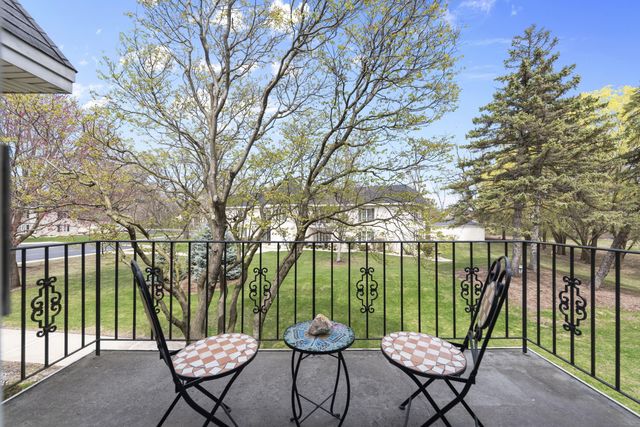 2300 Bordeaux Walk A2, Highland, IN 46322
