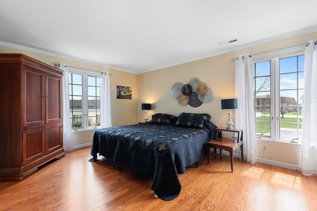 2300 Bordeaux Walk A2, Highland, IN 46322