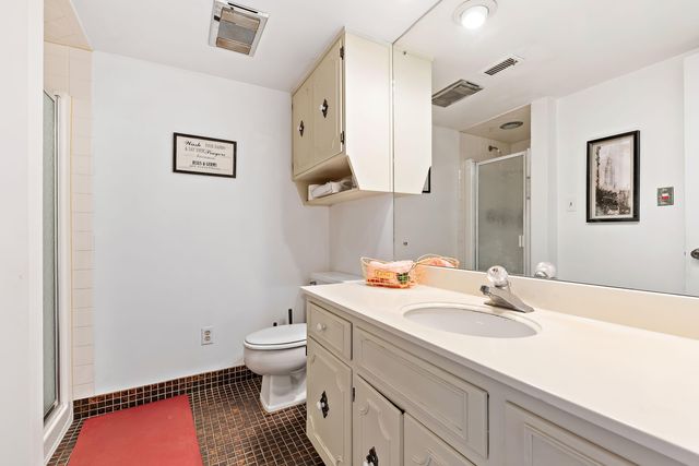 2300 Bordeaux Walk A2, Highland, IN 46322