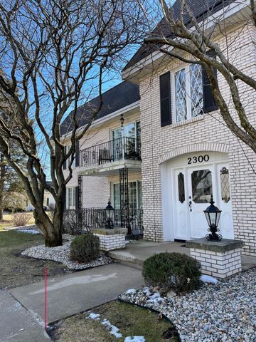 2300 Bordeaux Walk A2, Highland, IN 46322