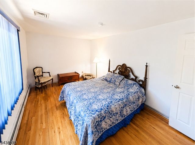 64 Larchmont Dr, West Milford Twp., NJ 07421