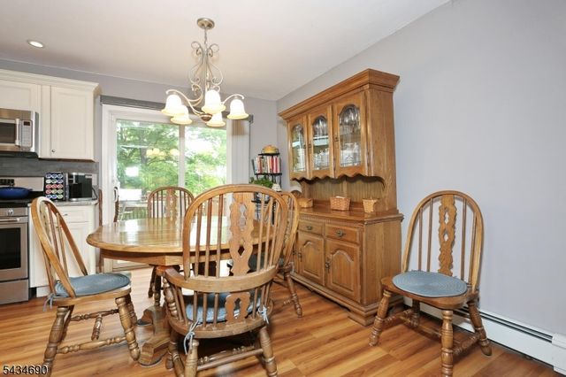 64 Larchmont Dr, West Milford Twp., NJ 07421
