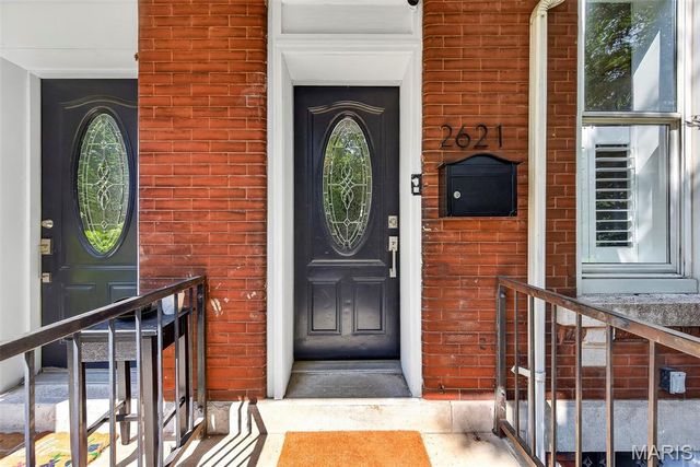 2621 Nebraska Avenue, St Louis, MO 63118