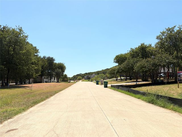 2487 Creekwood Drive, Cedar Hill, TX 75104