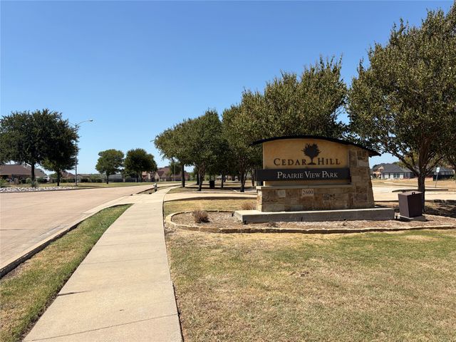 2487 Creekwood Drive, Cedar Hill, TX 75104