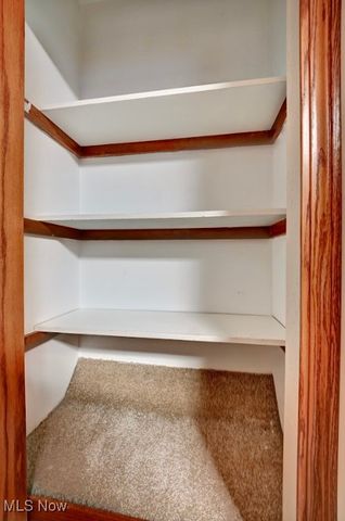 412 Taylor Drive SW, New Philadelphia, OH 44663