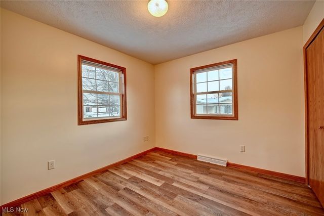 412 Taylor Drive SW, New Philadelphia, OH 44663