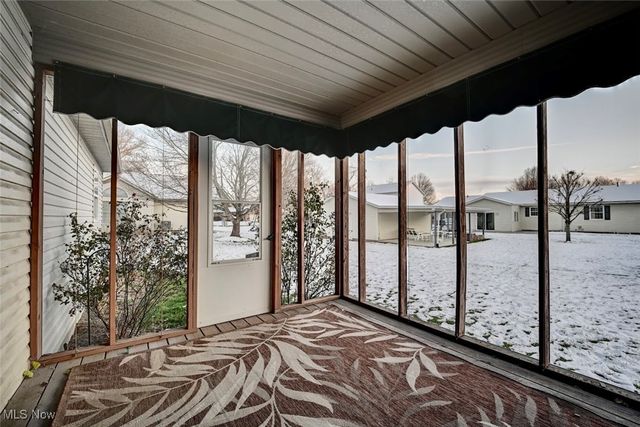 412 Taylor Drive SW, New Philadelphia, OH 44663