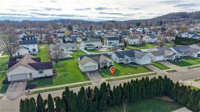 412 Taylor Drive SW, New Philadelphia, OH 44663