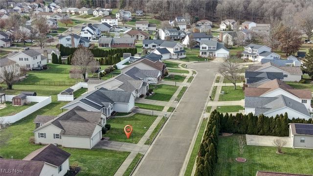 412 Taylor Drive SW, New Philadelphia, OH 44663