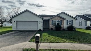 412 Taylor Drive SW, New Philadelphia, OH 44663