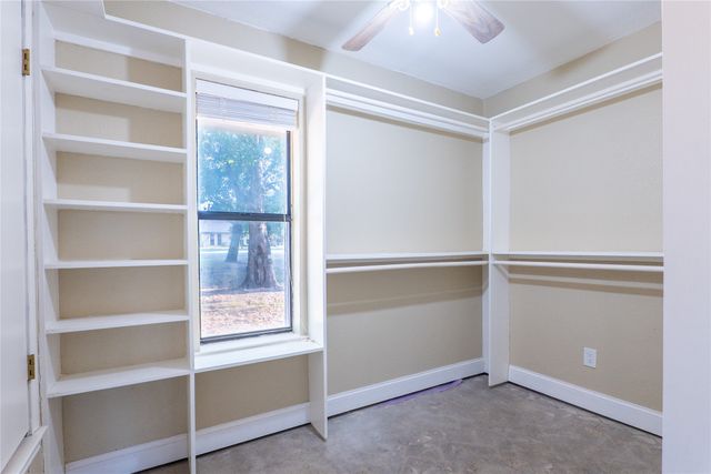 207 Southridge Road, Edgewood, TX 75117