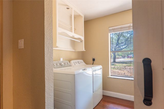 207 Southridge Road, Edgewood, TX 75117