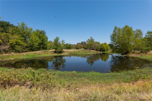 207 Southridge Road, Edgewood, TX 75117