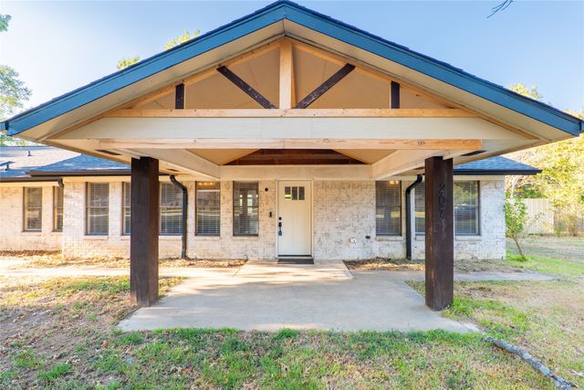 207 Southridge Road, Edgewood, TX 75117