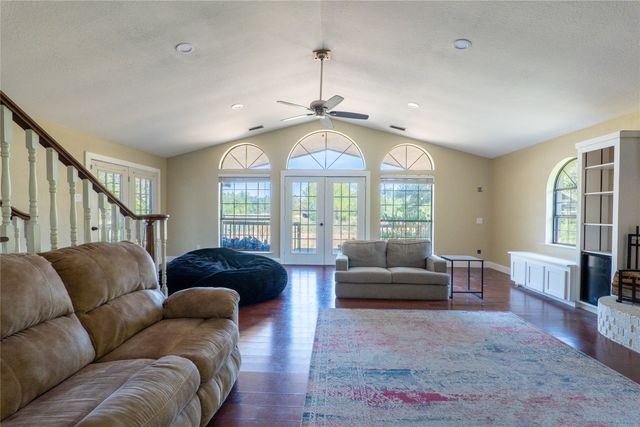 207 Southridge Road, Edgewood, TX 75117