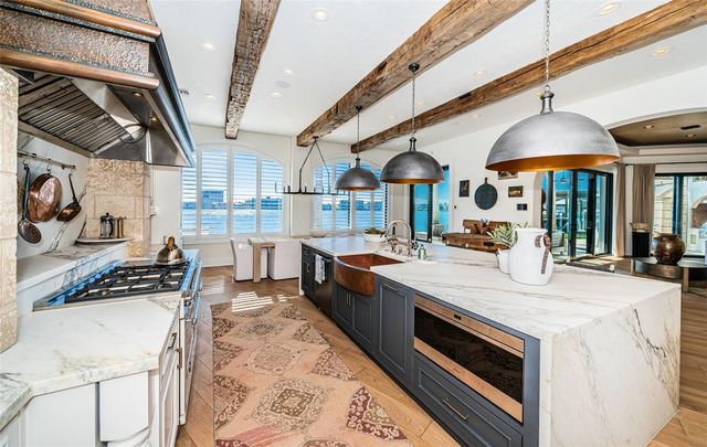 7800 9TH AVENUE S, St Petersburg, FL 33707