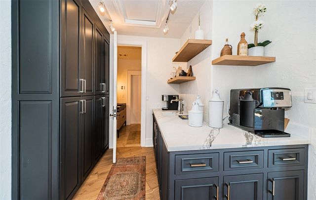 7800 9TH AVENUE S, St Petersburg, FL 33707