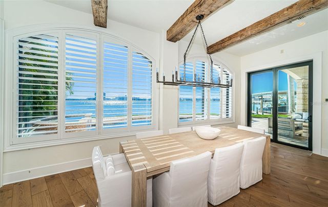 7800 9TH AVENUE S, St Petersburg, FL 33707