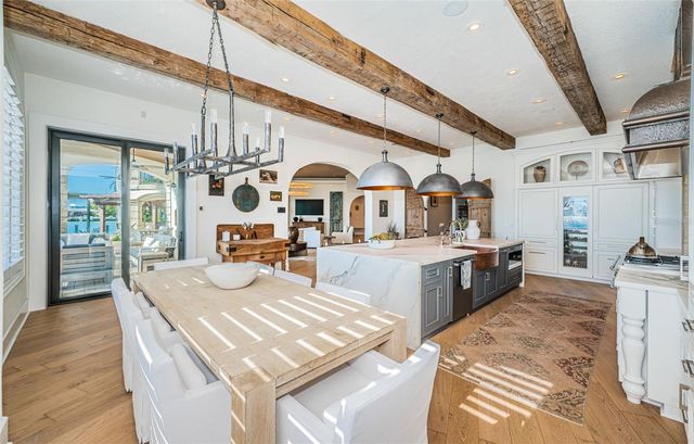 7800 9TH AVENUE S, St Petersburg, FL 33707