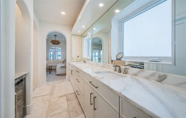 7800 9TH AVENUE S, St Petersburg, FL 33707