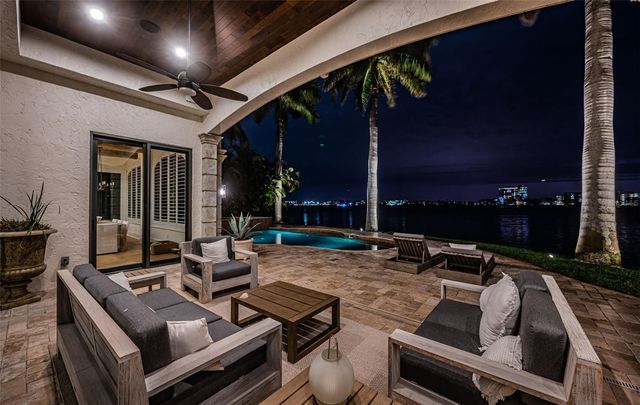 7800 9TH AVENUE S, St Petersburg, FL 33707