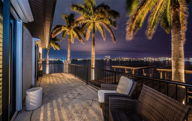 7800 9TH AVENUE S, St Petersburg, FL 33707