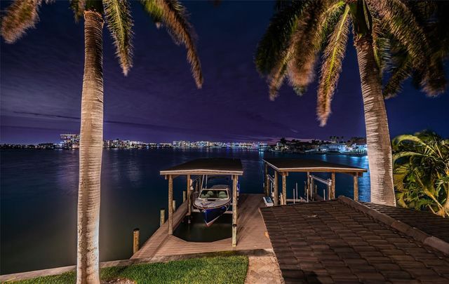 7800 9TH AVENUE S, St Petersburg, FL 33707