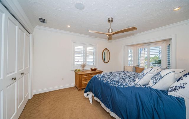 7800 9TH AVENUE S, St Petersburg, FL 33707