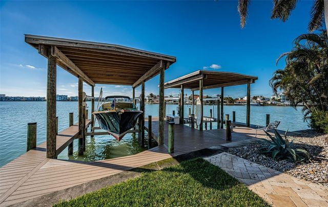 7800 9TH AVENUE S, St Petersburg, FL 33707