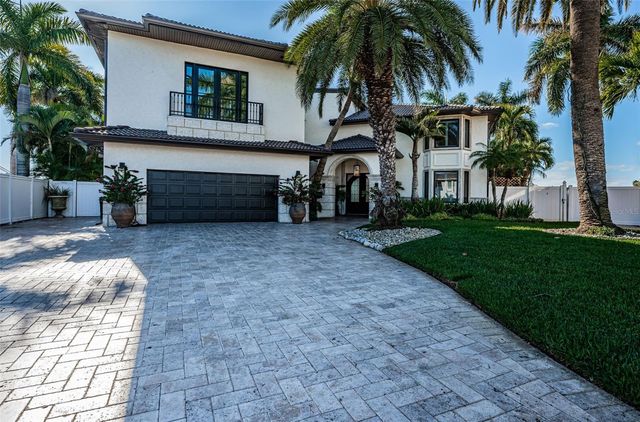 7800 9TH AVENUE S, St Petersburg, FL 33707