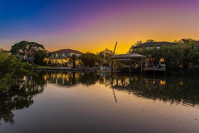 2107 S WEST SHORE BOULEVARD, Tampa, FL 33629