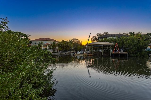 2107 S WEST SHORE BOULEVARD, Tampa, FL 33629