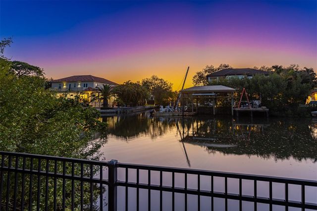 2107 S WEST SHORE BOULEVARD, Tampa, FL 33629