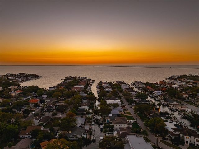 2107 S WEST SHORE BOULEVARD, Tampa, FL 33629