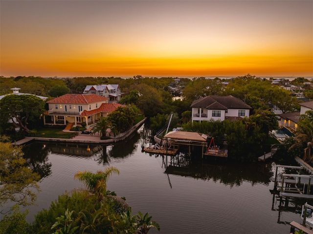 2107 S WEST SHORE BOULEVARD, Tampa, FL 33629