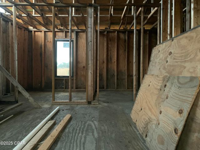 7010 Nobles Road, Grand Ridge, FL 32442