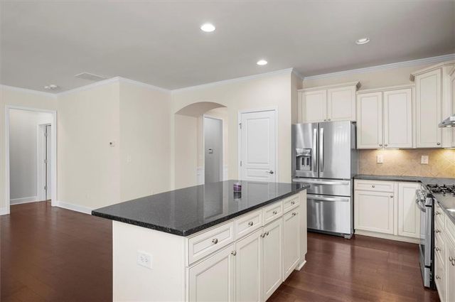 202 Little River Way, Woodstock, GA 30188