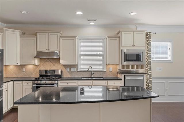 202 Little River Way, Woodstock, GA 30188