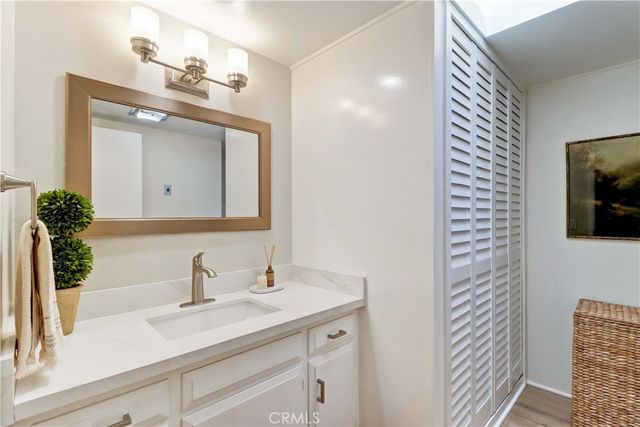 860 Ronda Mendoza O, Laguna Woods, CA 92637