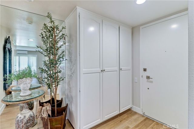 860 Ronda Mendoza O, Laguna Woods, CA 92637
