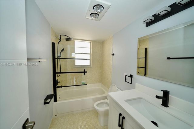 2541 Aragon Blvd 305, Sunrise, FL 33322