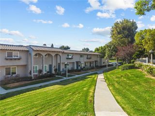 24307 La Glorita Circle, Newhall, CA 91321