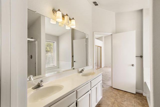 114 Pinedale Ave, Sacramento, CA 95838