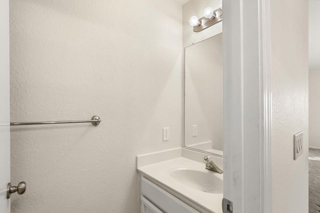 114 Pinedale Ave, Sacramento, CA 95838