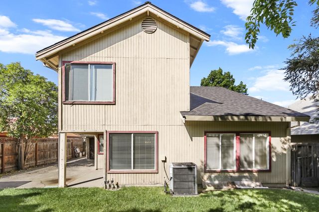 114 Pinedale Ave, Sacramento, CA 95838