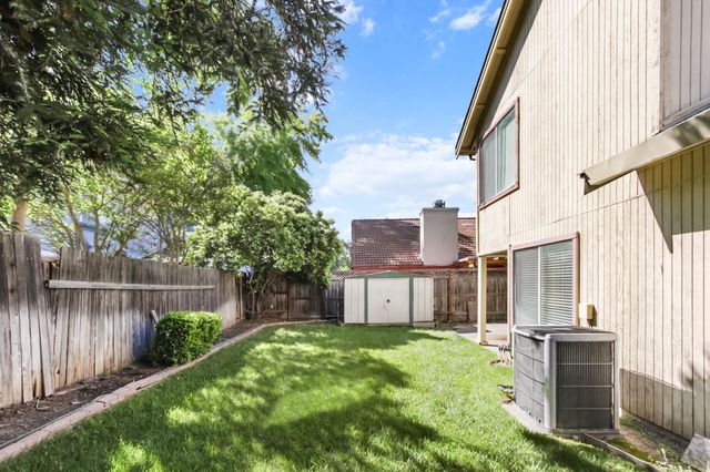 114 Pinedale Ave, Sacramento, CA 95838